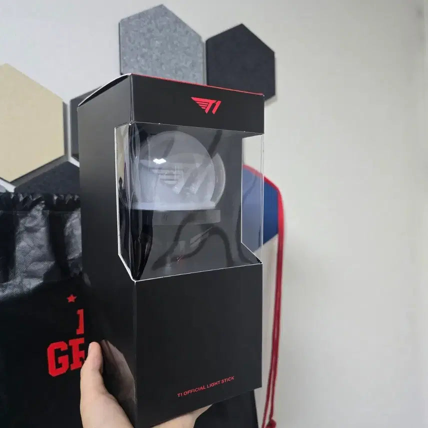 [BUNJANG] T1 Homeground Goods & Lightstick Bundle / T1 홈그라운드 굿즈 및 응원봉