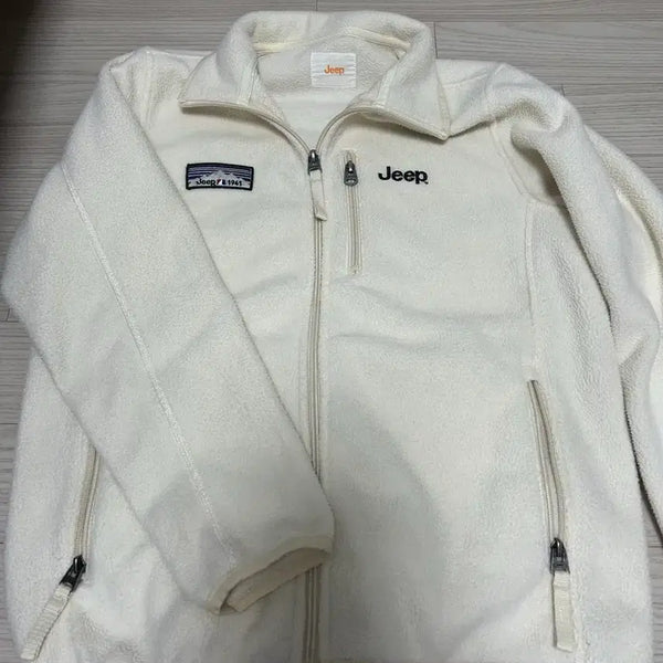 [BUNJANG] Jeep Fleece Zip-Up Jacket Ivory / 지프 플리스 집업 자켓 아이보리