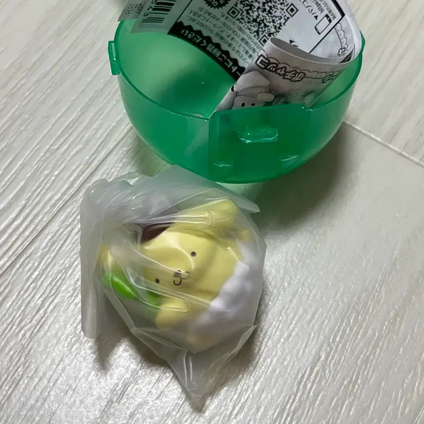 [BUNJANG] Sanrio Pompompurin Four-Leaf Clover Gacha Keychain / 산리오 폼폼푸린 폼푸 네잎클로버 키링 가챠
