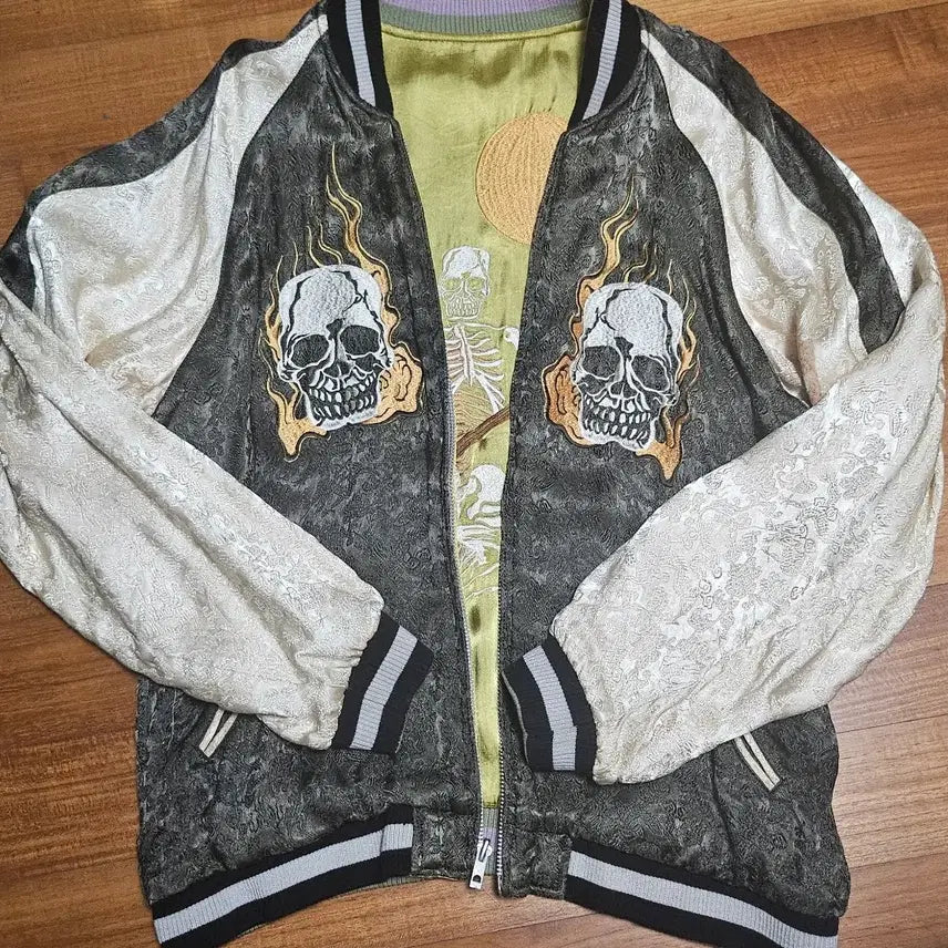 [BUNJANG] Script Sukajan Reversible Embroidered Jacket / Script 스크립트 해골 스카쟌