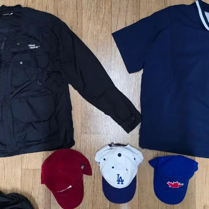 [BUNJANG] Brand 3 Tops & 3 Hats Set / 브랜드 상의 3종 & 모자 3종 세트 판매