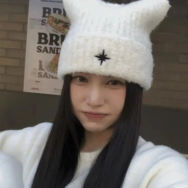 [BUNJANG] NOHMBRE Embroidered Cat Beanie (White) / 놈브레 자수 캣비니 (화이트)
