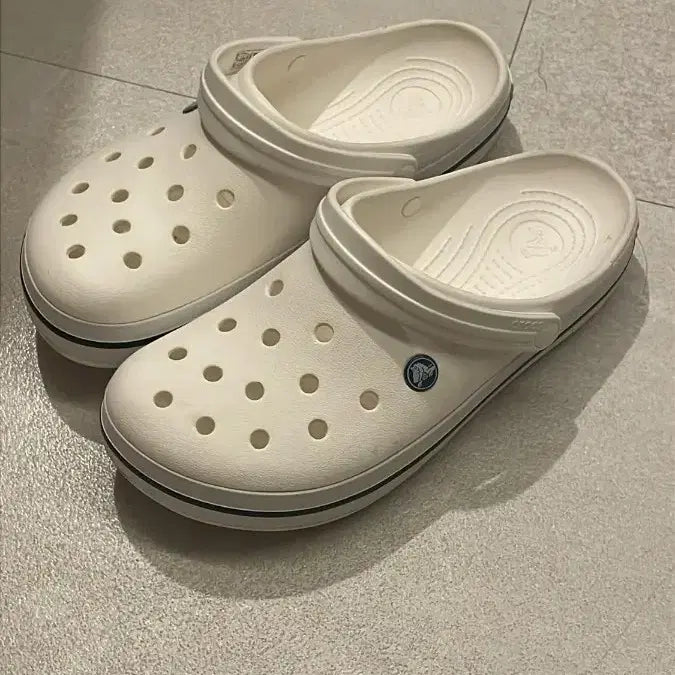 [BUNJANG] Crocs Classic Clog White / 크록스 클래식 클로그 화이트 급매