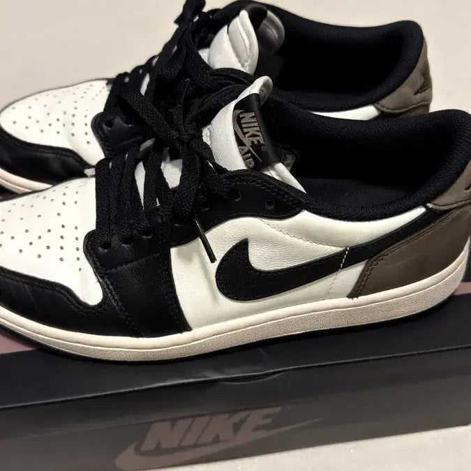 [BUNJANG] Jordan 1 Retro Mocha / 택포,밑창보강) 조던1 레트로 모카 275 판매합니다