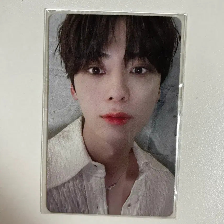 [BUNJANG] Hwang Minhyun NU'EST ROMANTICIZE Photocard / 뉴이스트 황민현 로맨티사이즈 포카
