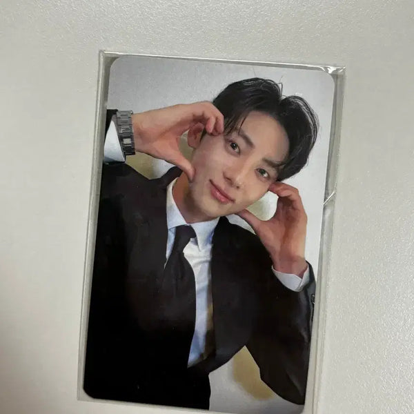 [BUNJANG] NU'EST Hwang Minhyun 'My Summer' Photocard / 뉴이스트 황민현 나의여름 황도존 볼하트 포카