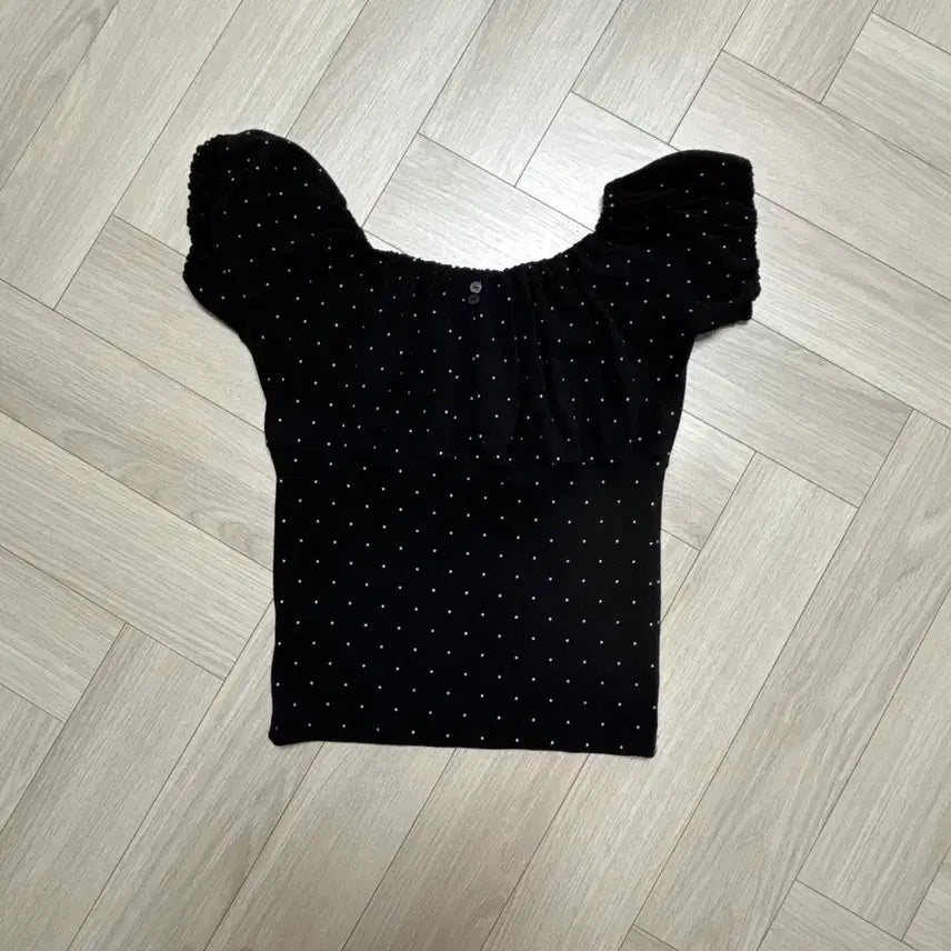 [BUNJANG] Puff Dot T-Shirt Size S / 퍼프 도트티 S