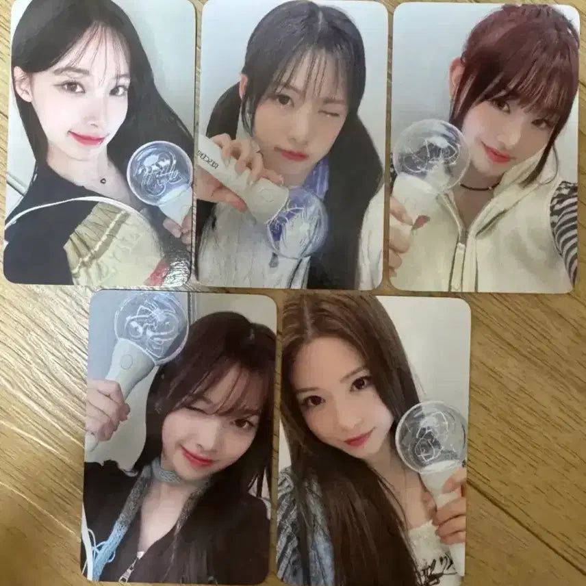 [BUNJANG] Le Sserafim Lightstick Photocard Bundle Set / 리샌느 응원봉 포카