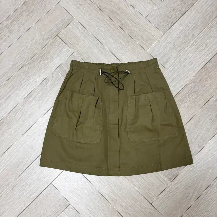 [BUNJANG] Robber Pintex Mini Skirt (S Size, New) / 로버드 핀턱 미니스커트 S 새상품