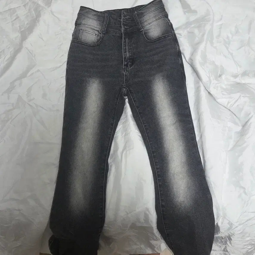 [BUNJANG] Bootcut Jeans / 부츠컷 청바지