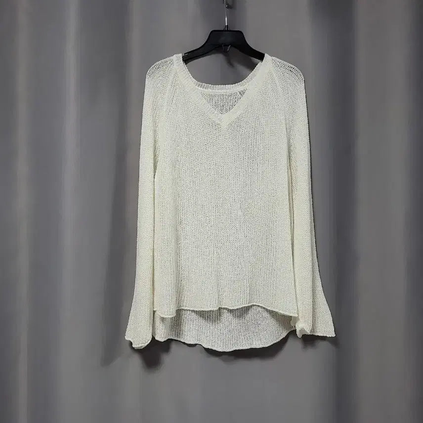 [BUNJANG] V-Neck Loose Fit Knit / 브이넥 루즈핏 니트
