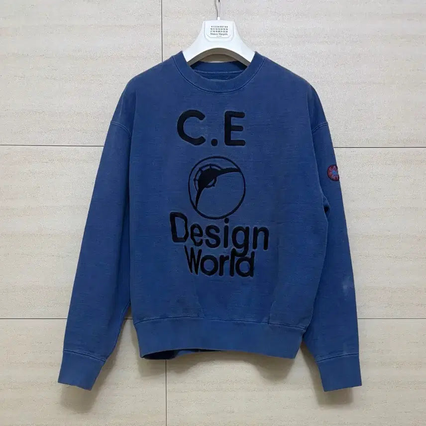[BUNJANG] Cav Empt 18FW Design World Crew Neck Blue / CAVEMPT 18FW DESIGN WORLD CREW NECK