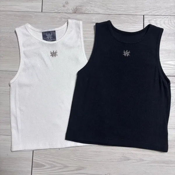 [BUNJANG] Wanabeefit Sleeveless Tops 2-Piece Bundle Set / 워너비즈핏 나시 2개 일괄판매 FREE