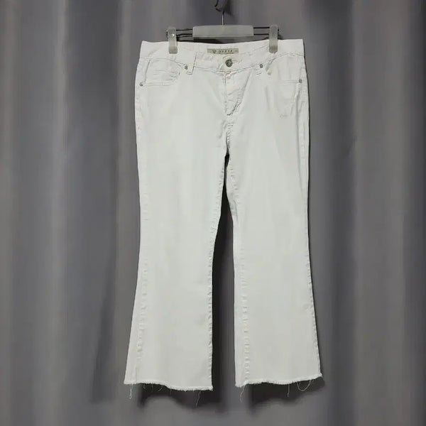 [BUNJANG] Guess White Bootcut Jeans / 게스 화이트 부츠컷