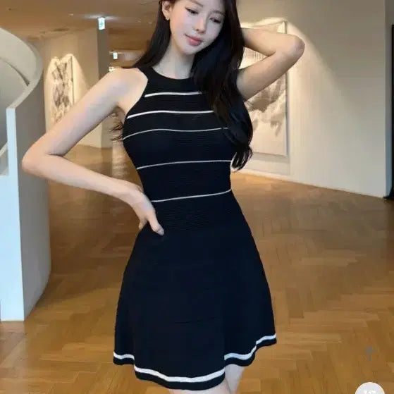 [BUNJANG] Jay-G Showroom Black Dress (Size S) / 제이지쇼룸 블랙원피스