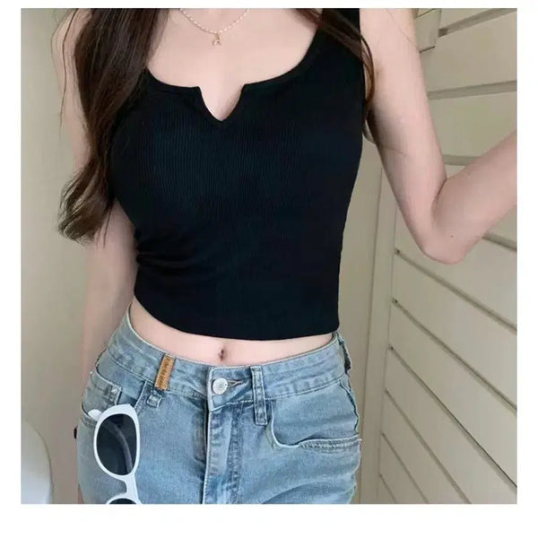 [BUNJANG] 2-Piece Set Ribbed Cropped Sleeveless Top with Built-in Cups / 2개세트 캡내장 노브라 골지 크롭 나시 브이넥 컷아웃 슬리브리스 탑