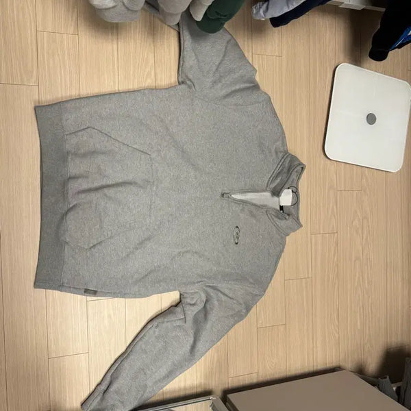 [BUNJANG] Born to Win One Size Grey Sweatshirt / 본투윈 2사이즈