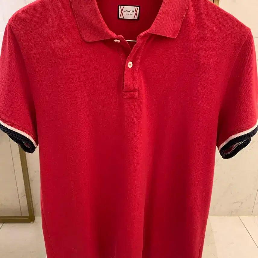 [BUNJANG] Moncler Red Short Sleeve Polo Shirt L (Authentic) / 특가!! <정품>몽클레어 레드 반팔 카라티 L