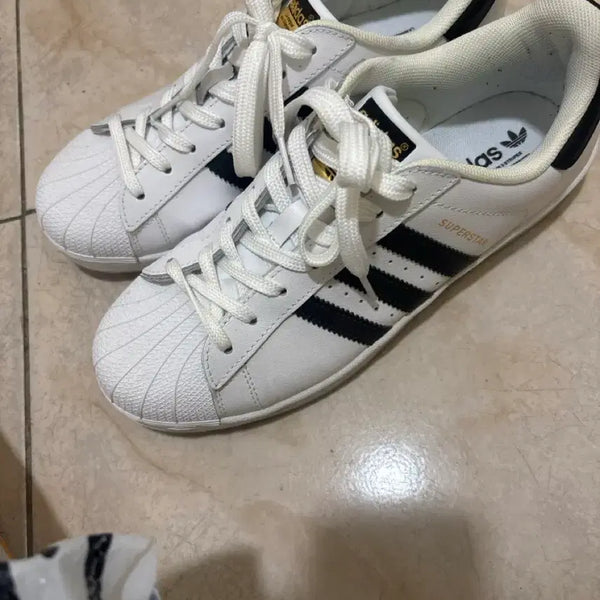 [BUNJANG] Adidas Superstar White Black Sneakers (Size 265) / 아디다스 슈퍼스타 (265사이즈) 팔아요