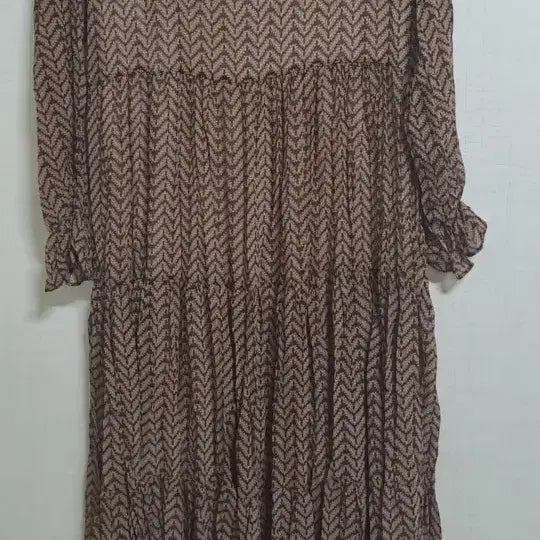 [BUNJANG] Elegant Long Dress with Ruffle Design / 원피스