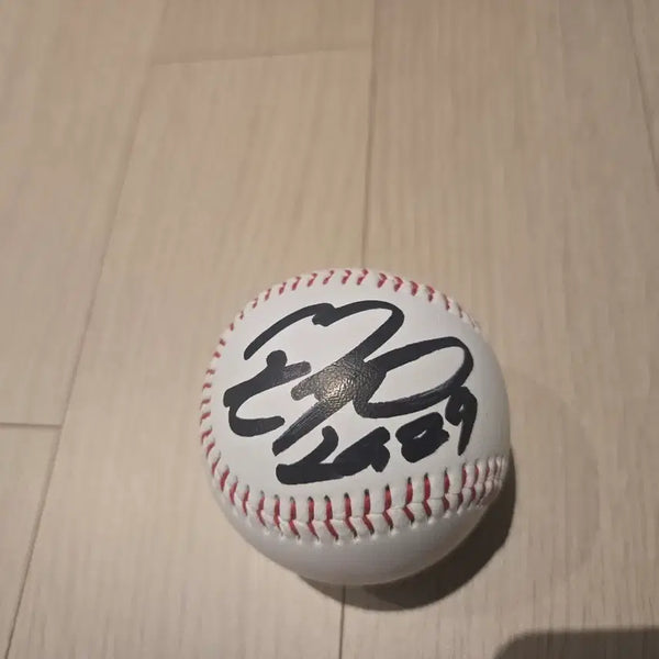 [BUNJANG] LG Twins Son Ju-young Autographed Baseball / 엘지트윈스 손주영 싸인볼