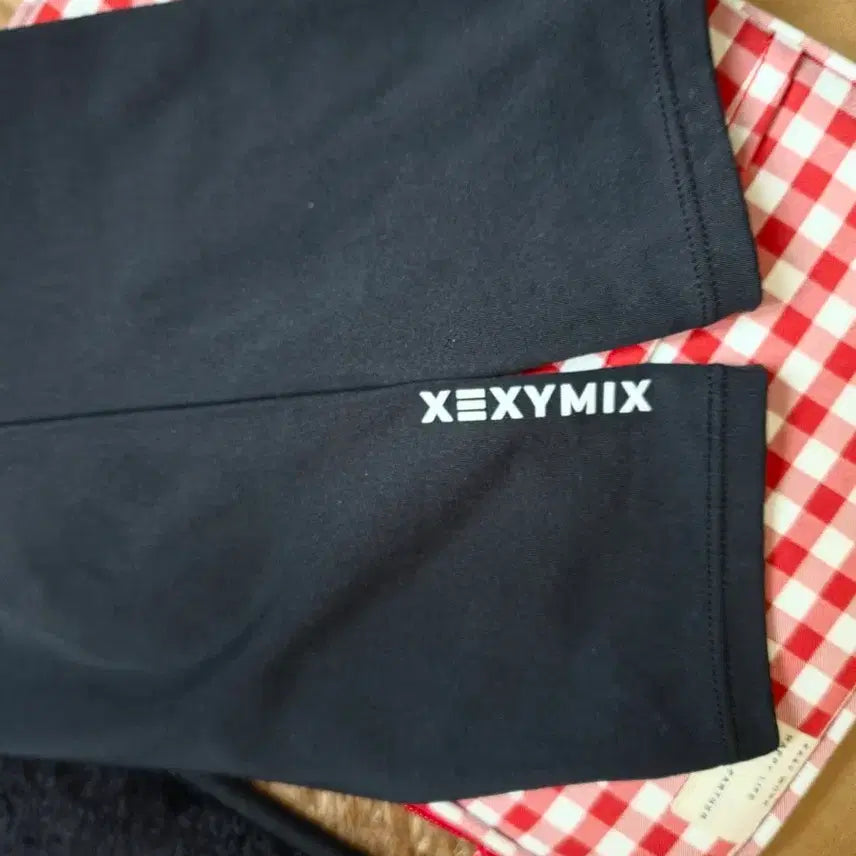 [BUNJANG] Xexymix 8-Length Leggings / 젝시믹스 레깅스