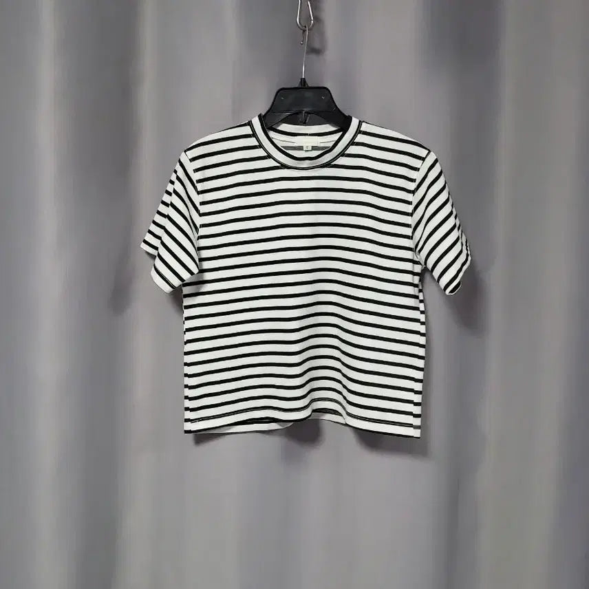 [BUNJANG] Striped Spandex T-Shirt / 단가라 스판티