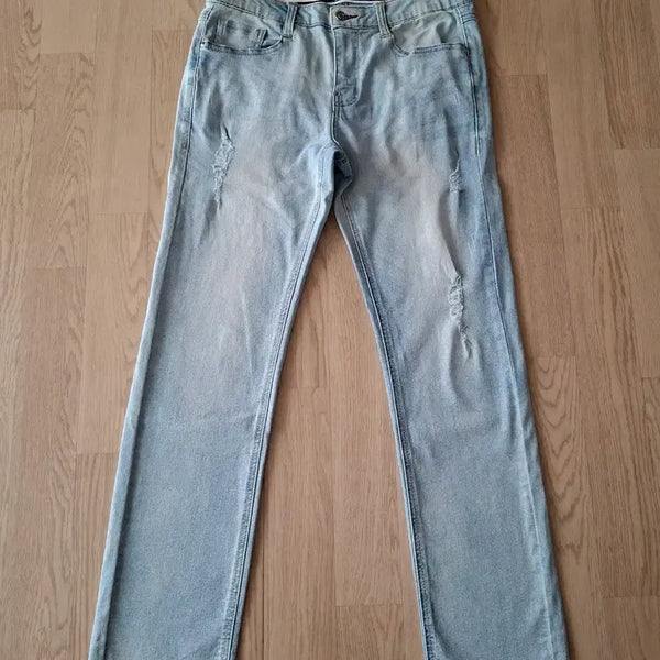[BUNJANG] Light Blue Distressed Straight Fit Jeans (Unisex) / 연청 데미지 스트레이트핏 청바지 30 (남녀공용)
