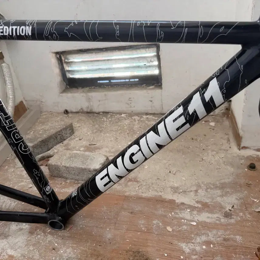 [BUNJANG] Engine11 CritD Team Edition M Size Pixie Frameset / 엔진11 크릿디 팀에디션 m사이즈 픽시 프레임셋 급처