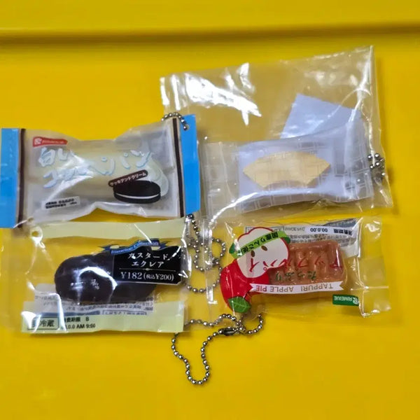 [BUNJANG] Classic Bread Gacha Keychain Bundle Set / 고전빵가챠 키링  4개 일괄