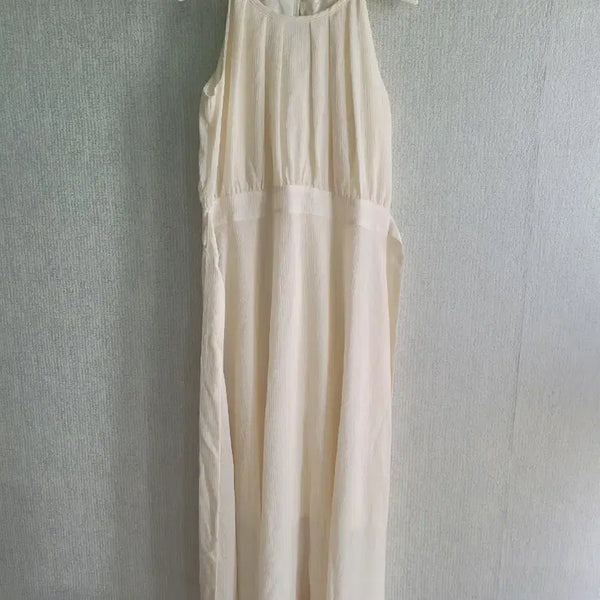 [BUNJANG] Verrito Helene Halter Dress Ivory S / 베리토 엘렌느 홀터 원피스 아이보리 s