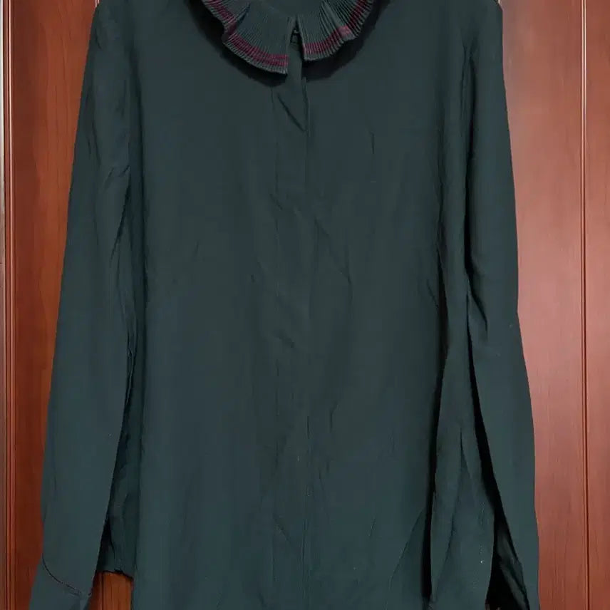[BUNJANG] SJSJ Pleated Collar Blouse / SJSJ 블라우스