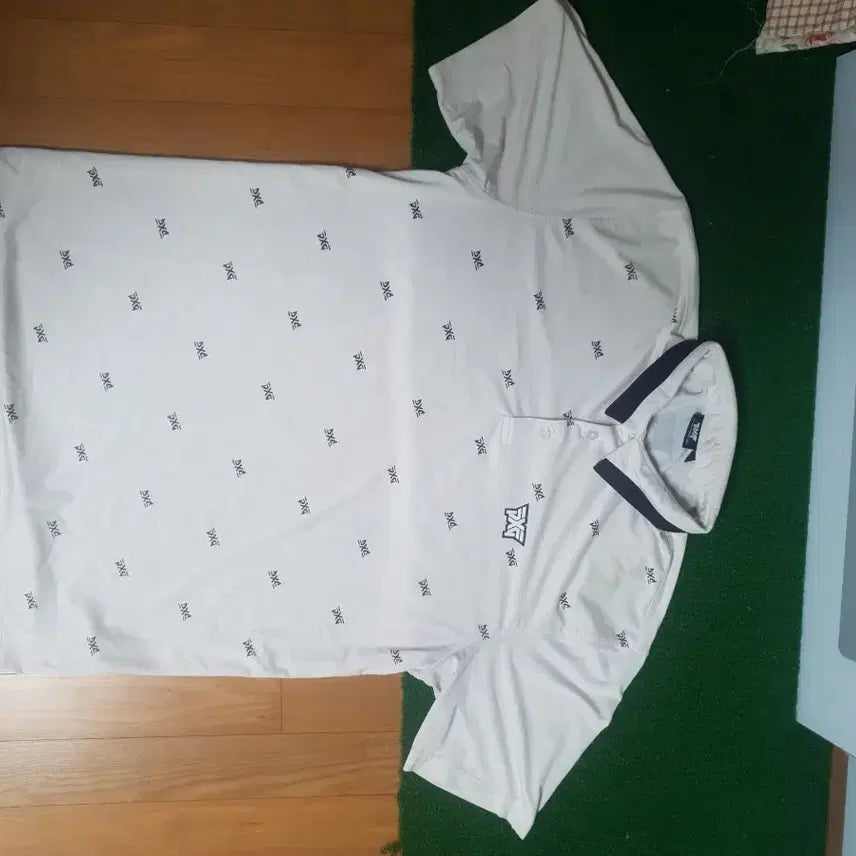 [BUNJANG] PXG Authentic Golf Wear White Pattern Polo T-shirt Size 100 / PXG 정품골프웨어 화이트 패턴 폴로티 100