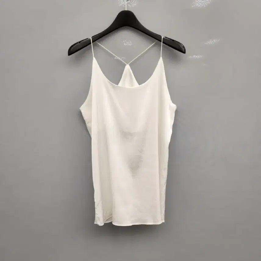 [BUNJANG] DINT Sleeveless Silky Round Neck Top / 딘트 슬리브리스 나시 탑