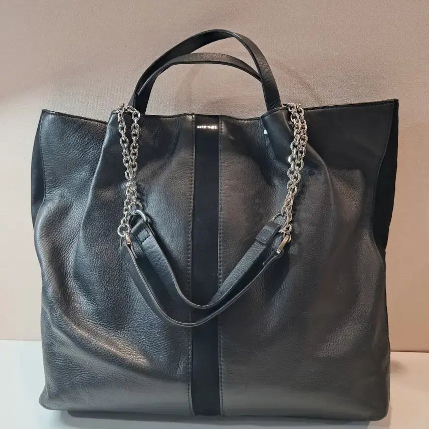 [BUNJANG] Diesel Leather Chain Tote Bag Black / 디젤 가죽 체인 토트백 블랙