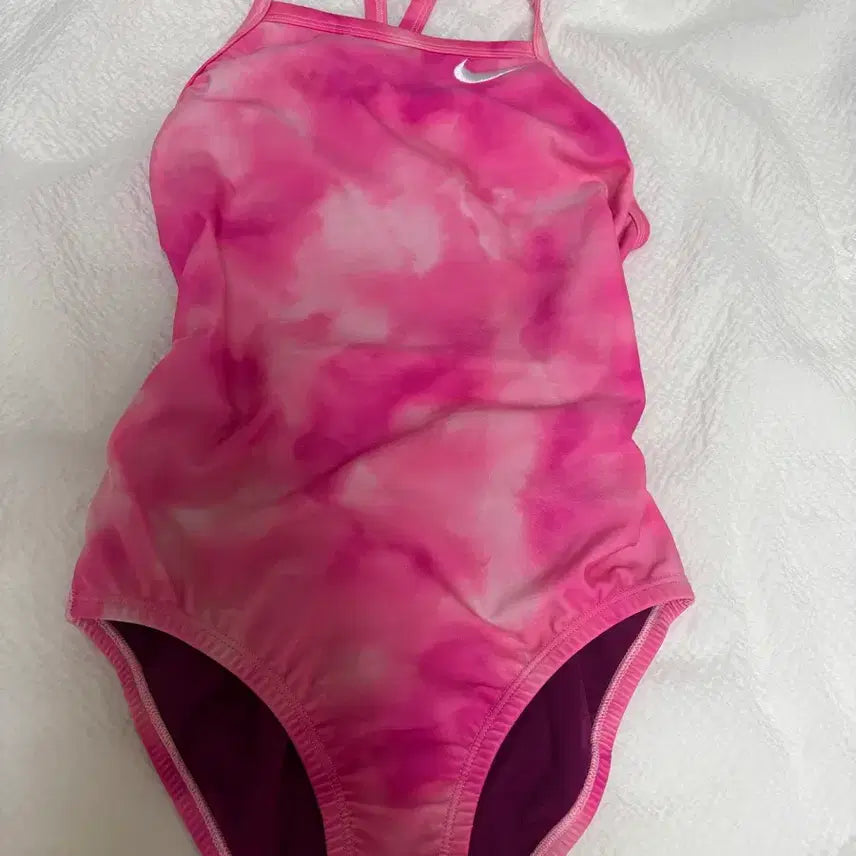 [BUNJANG] Nike Women's Low-Cut Swimsuit Size 28 / 나이키 여성수영복 로우컷 (사이즈28) 무료배송