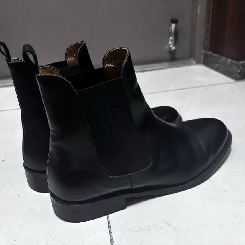 [BUNJANG] Romantic Move Chelsea Boots / 285) 로맨틱무브 첼시부츠