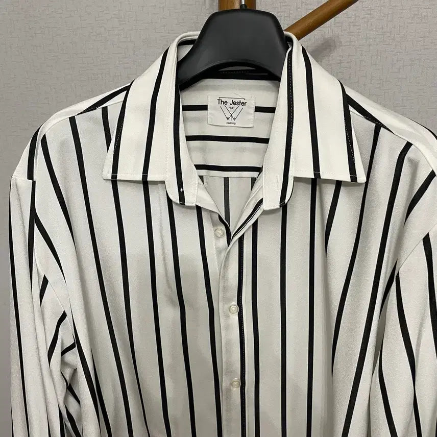 [BUNJANG] The Jester Striped Shirt / 더제스터 스트라이프 셔츠