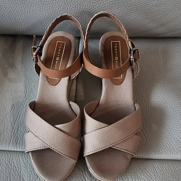 [BUNJANG] Tommy Hilfiger Wedge Sandals Beige Size 230 / 타미힐피거  웨지 샌들 230