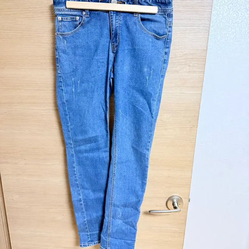 [BUNJANG] Hollimo Light Wash Distressed Skinny Jeans / [M] 홀리모 청바지 연청 데미지 스키니진