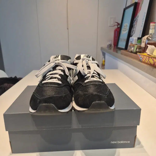 [BUNJANG] New Balance 996 Black 260mm Sneakers / 뉴발란스 996 블랙 260