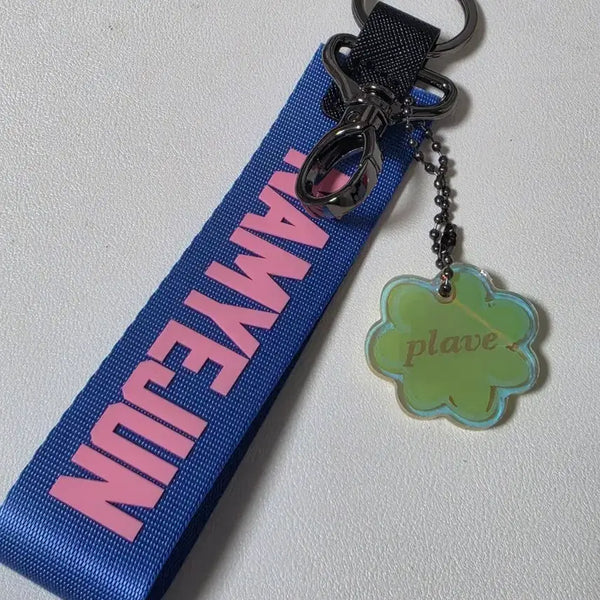 [BUNJANG] PLAVE 6th Summer Yejun Strap Keychain / 플레이브 여섯번째여름 예준 키링