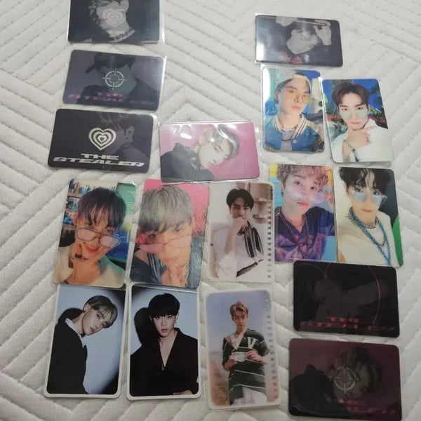 [BUNJANG] The Boyz Photocard & Hologram Card Bundle Set / 더보이즈 포카+홀로
