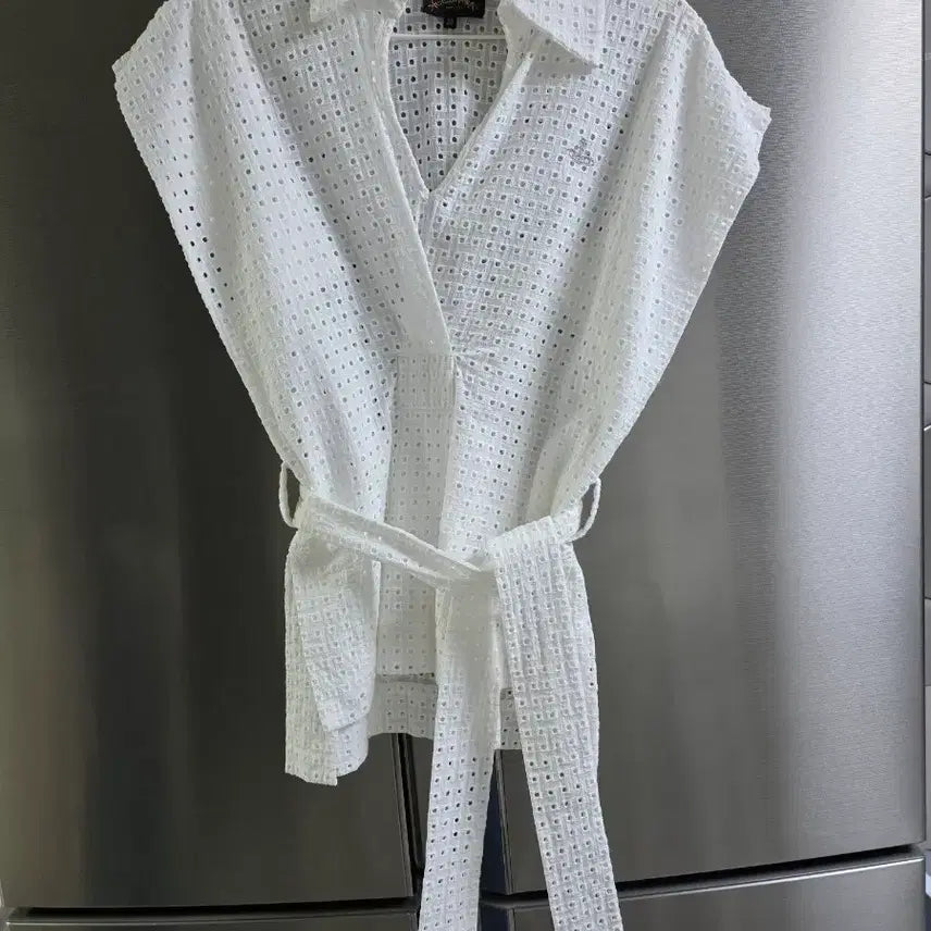 [BUNJANG] Vivienne Westwood White Embroidered Wrap Blouse / 비비안웨스트우드 화이트 자수 랩 블라우스