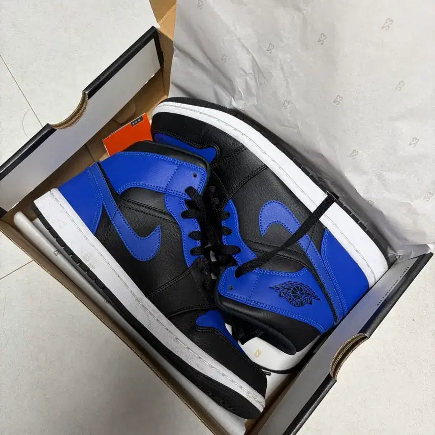 [BUNJANG] Nike Air Jordan 1 Mid Royal Blue / 나이키 에어조던 1 미드 로얄블루