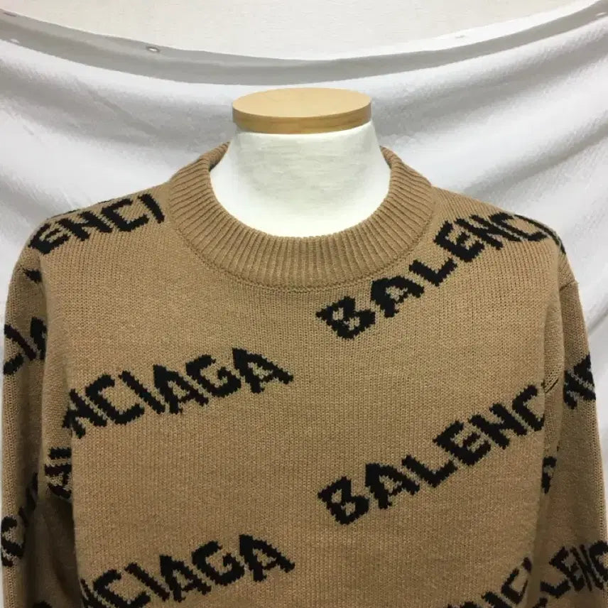 [BUNJANG] Balenciaga Logo Knit Camel / 발렌시아가 로고 니트 카멜