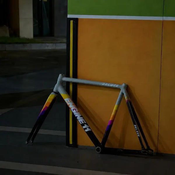 [BUNJANG] Engine11 Deluxe L Iridescent CrMo Hunter Bros Team Edition Bicycle / 엔진11 디럭스 반차 판매 ird 크릿디 헌터브로스 팀에디션