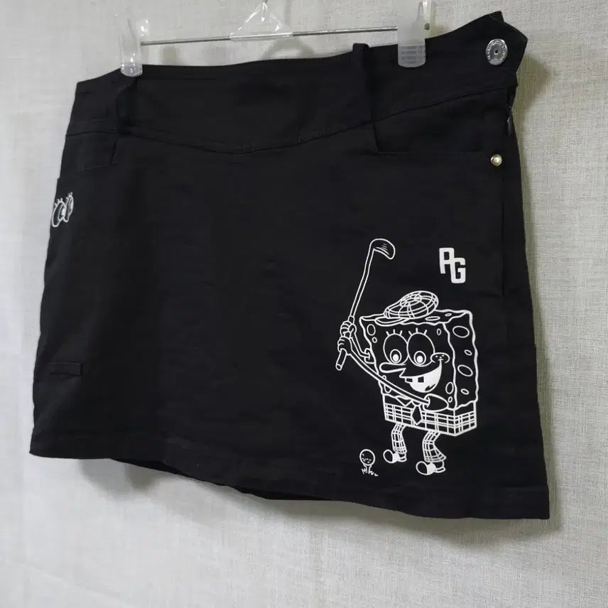 [BUNJANG] Pearly Gates SpongeBob Collaboration Spandex Black Golf Skirt / 파리게이츠 정품 일본 수입 스폰지밥 콜라보 스판 블랙 골프 스커트 치마 30 31