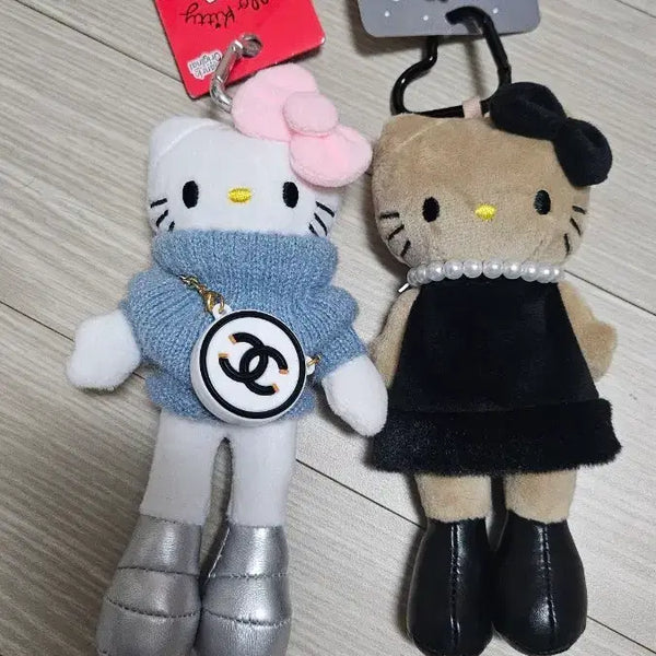 [BUNJANG] Hello Kitty Doll Charm Set / 헬로키티 인형 키링 세트