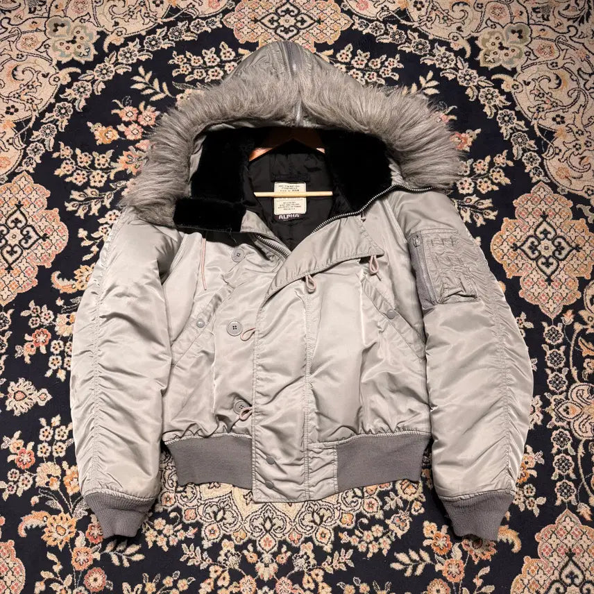 [BUNJANG] US Military Original Alpha Industries N-2B Flight Jacket (M) / 미군 오리지널 알파 N-2B 플라이트 자켓 M